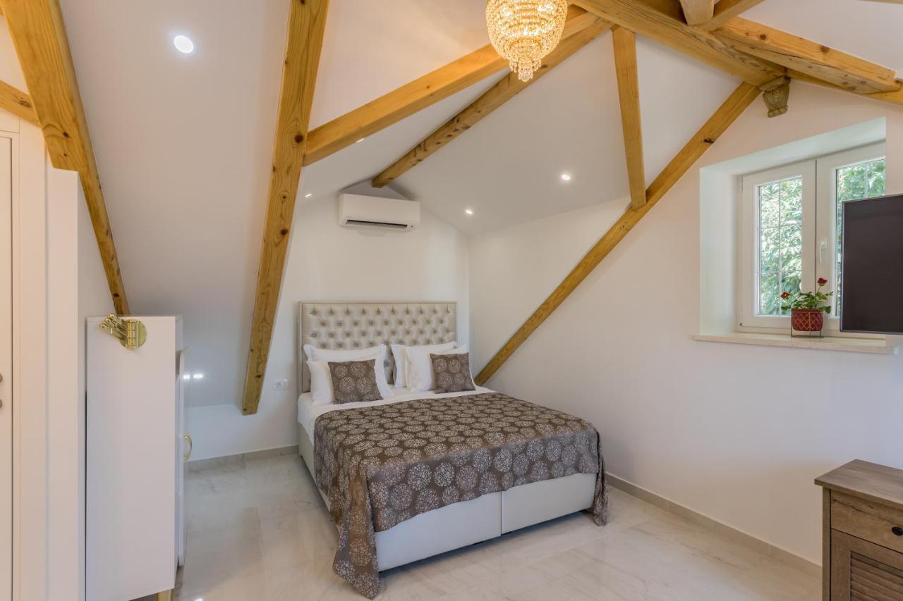 Villabella Luxury Rooms Split Exterior photo